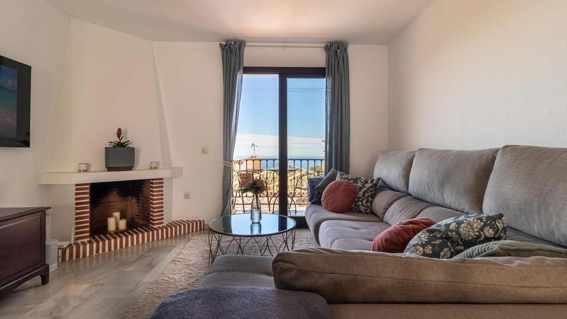 Mijas Pueblo 3Br Apt With Terrace And Views 0*,  Spain